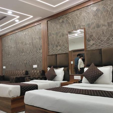 Hotel Singh Continetal Delhi Kültér fotó