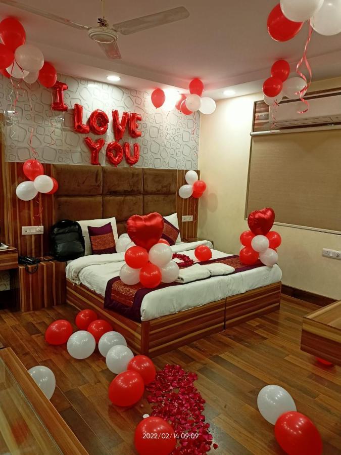 Hotel Singh Continetal Delhi Kültér fotó