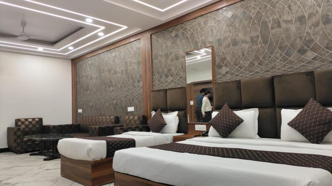 Hotel Singh Continetal Delhi Kültér fotó