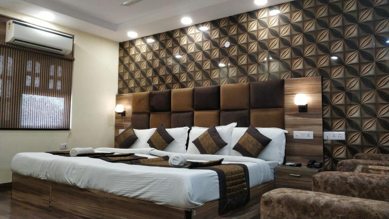 Hotel Singh Continetal Delhi Kültér fotó